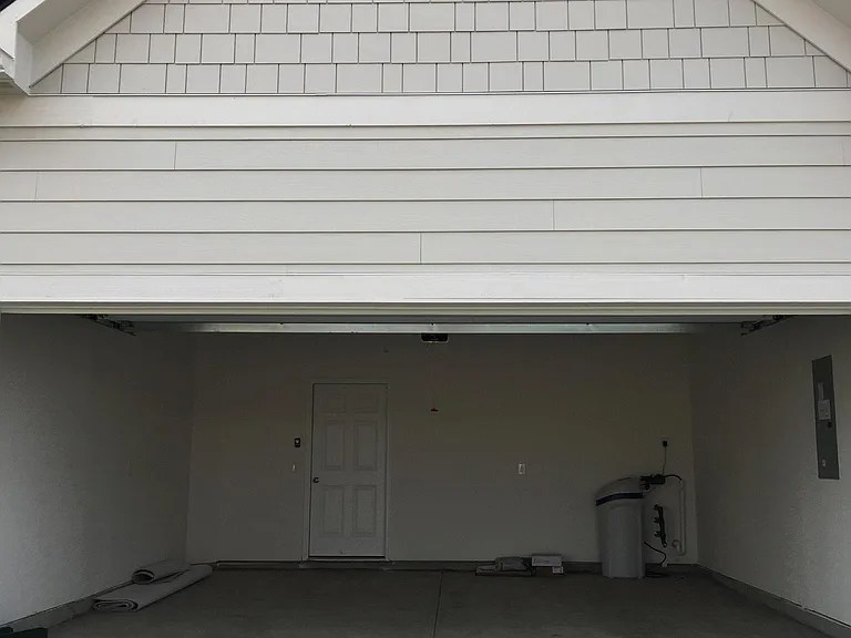 14413 Shrawley Ct — Photo 32