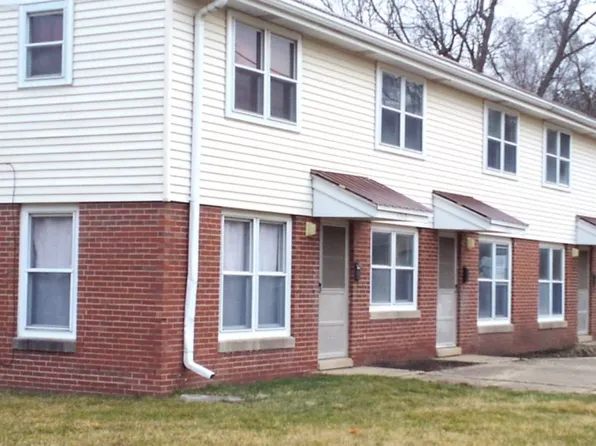 1319 W 9th St #1319, Dixon, IL 61021