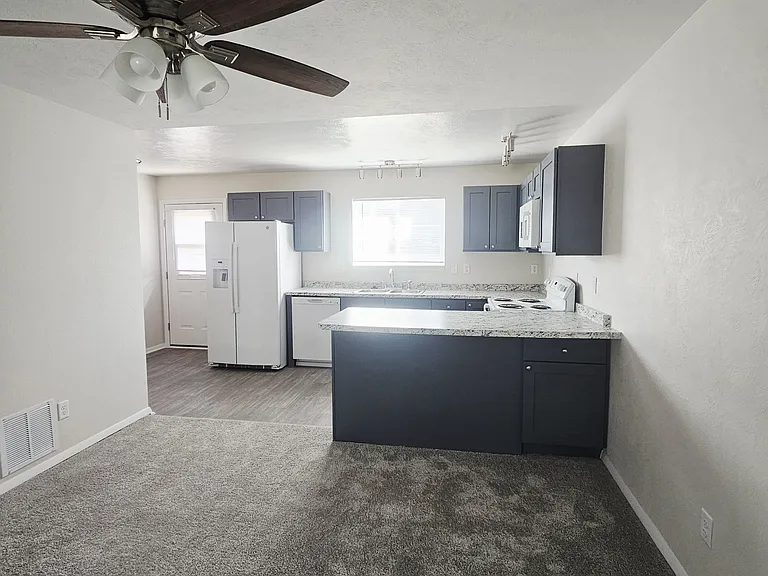 1130 S Reed St #F4 — Photo 16