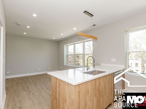 3rd image of 1859 N Whipple St #3A
