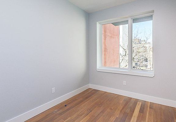 4th image of 743 Lafayette Ave #2F