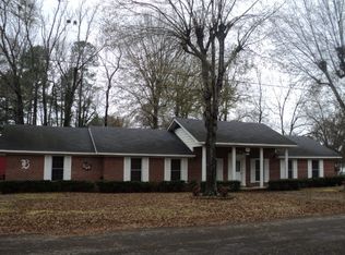 308 Maxine St, Hampton, AR 71744