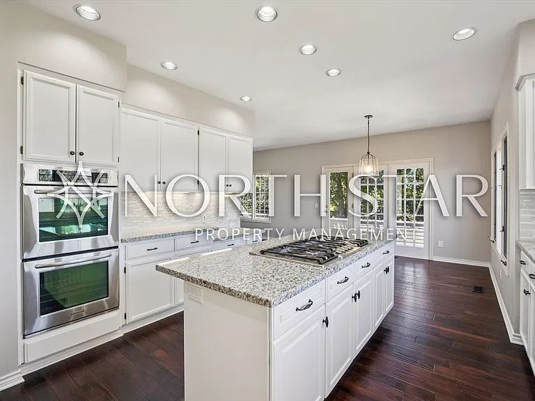 2055 Ridge Pointe Dr — Photo 12