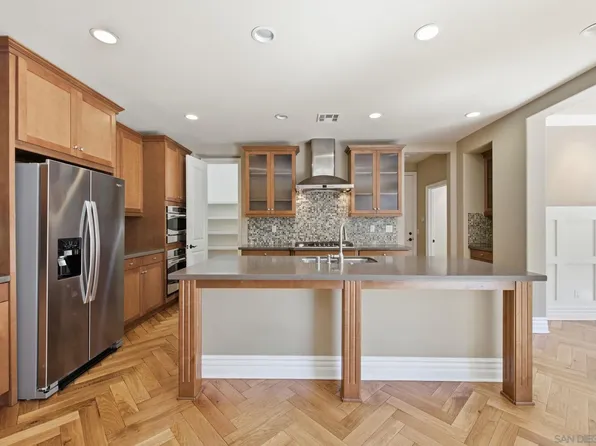 6190 Valerian Vista Pl, San Diego, CA 92130