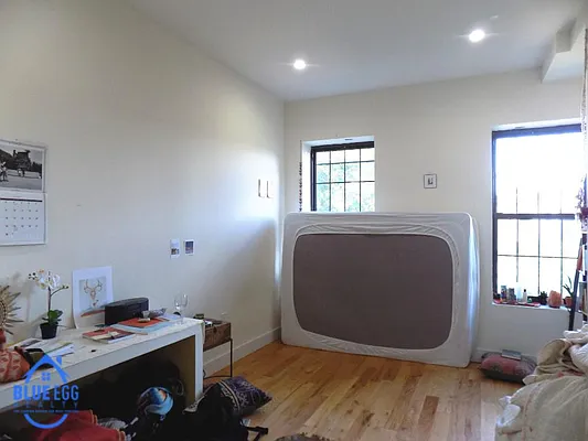 Rented by Blue Egg Realty Corp | media 3