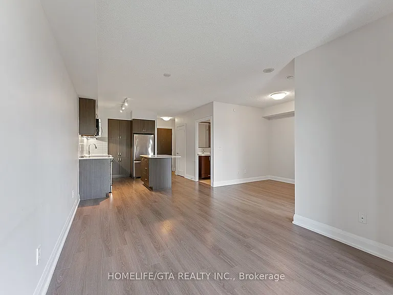 18 Graydon Hall Dr #904 — Photo 12