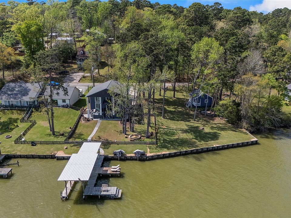 1st image of 800 Northwoods Dr