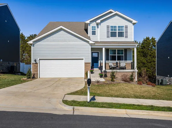 411 Stonewall Jackson Blvd, Staunton, VA 24401