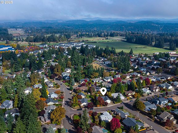 3rd image of 15011 Pebble Beach Dr