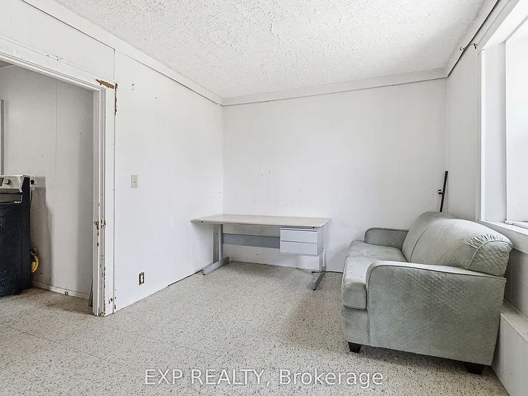 20 Colborne St S #1 — Photo 27