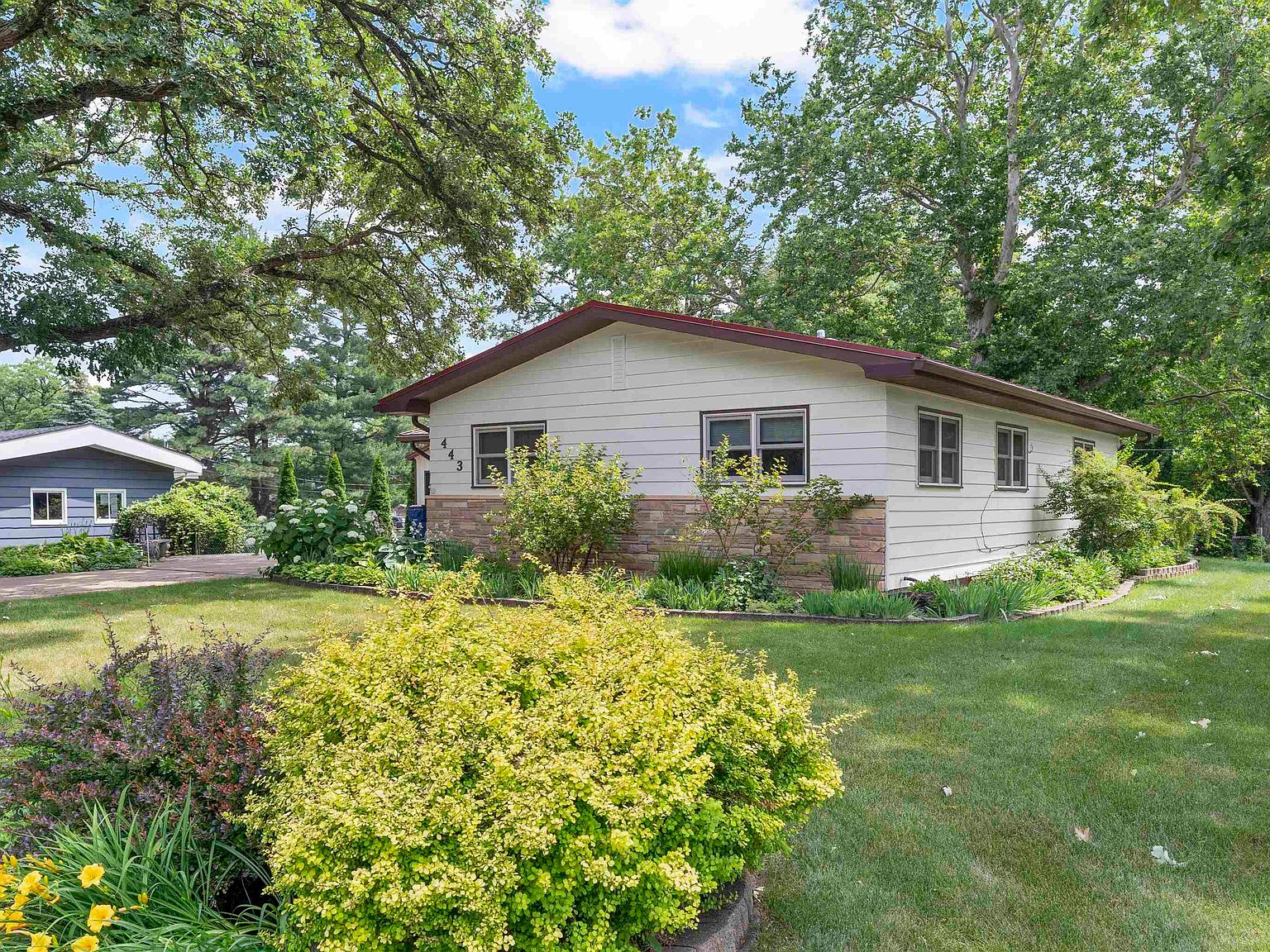 443 Progress Ave, Waterloo, IA 50701 Zillow