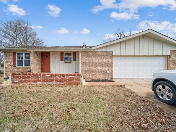 7 Riding St W, Inola, OK 74036