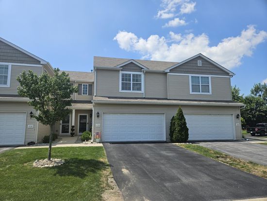 230 Sweetbriar Ct, Lowell, IN 46356