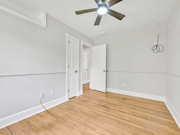 4th image of 3027 Cora Ave