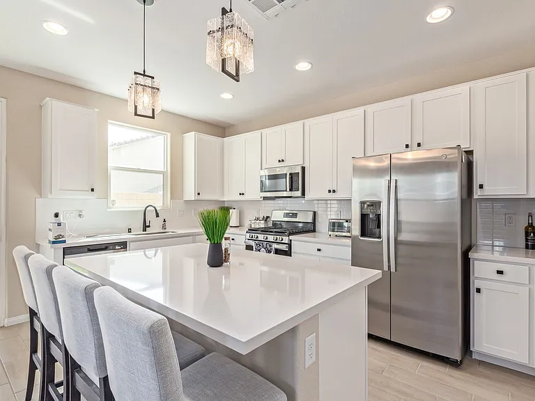 10212 Starlit Canyon Ct — Photo 11
