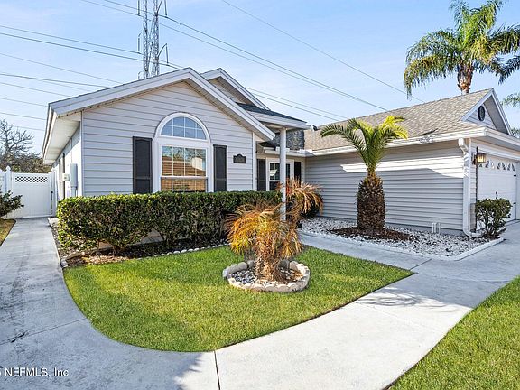 4th image of 832 W BUCKS HARBOR Drive