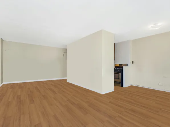 444 Neptune Avenue image 6 of 16