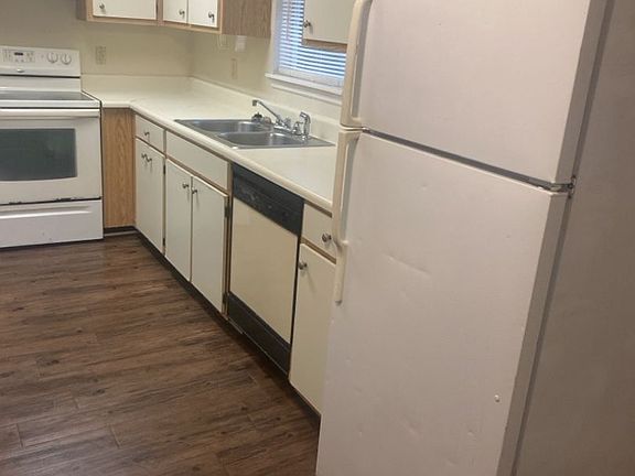 5th image of 3251 13th Ave APT C4