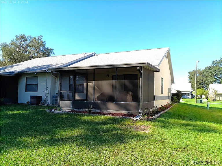 1871 Arrowwood Ln — Photo 33