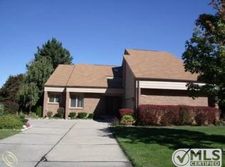 29701 Deer Run #35, Farmington Hills, MI