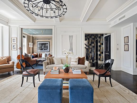 4th image of 112 E 74th St #Penthouse S
