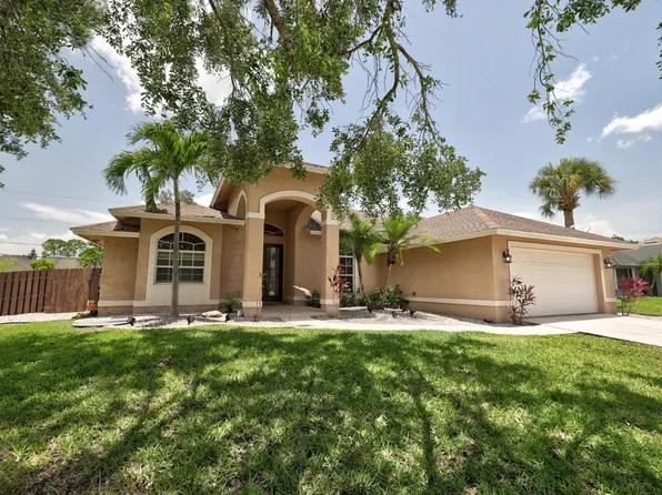 2526 SW Abney Street, Port St Lucie, FL 34953