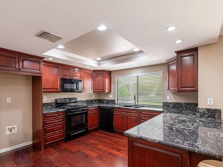 4272 N Cedarpine Ln — Photo 12