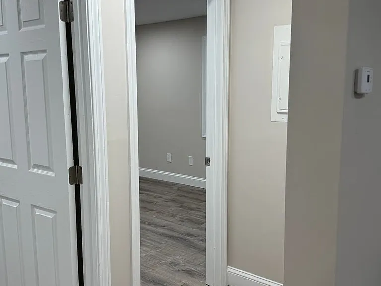 Pondsview Apartments — Photo 113
