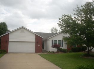 801 Copper Rdg, Maryville, IL 62062