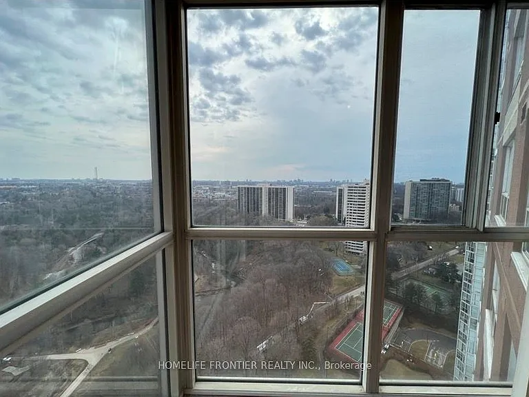 7 Concorde Pl #2603 — Photo 8
