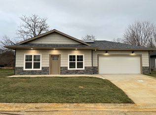 2974 Enclave Ct, Newburgh, IN 47630
