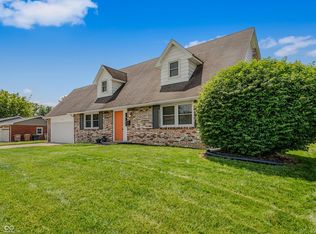 3232 Fairlawn Dr, Columbus, IN 47203