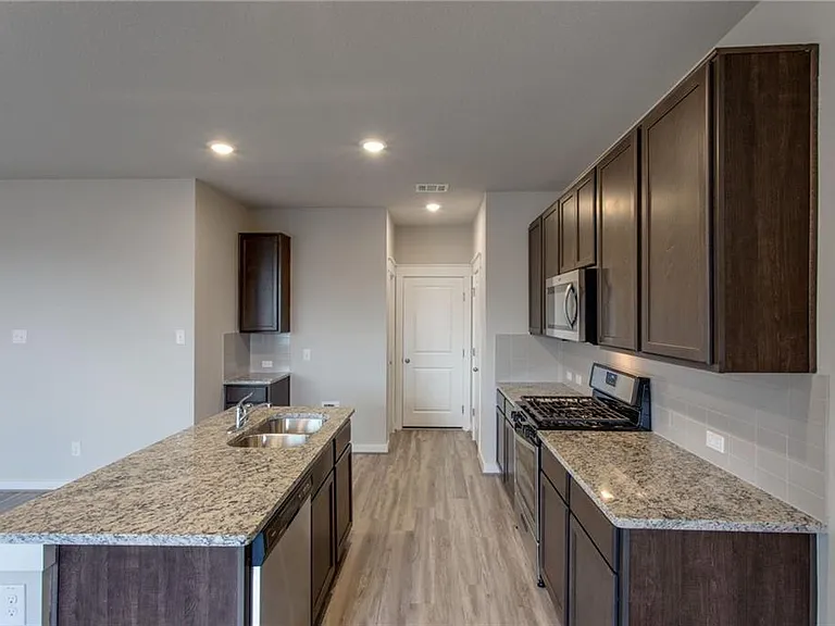 17303C Leafroller Dr — Photo 10