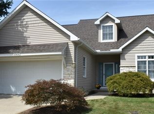 33450 Stream View Dr, Avon, OH 44011