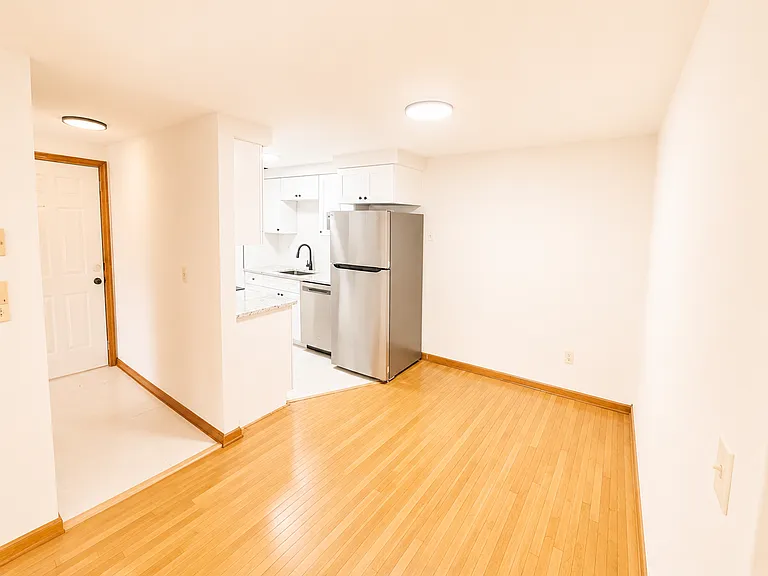 152 McCarty Ave — Photo 4