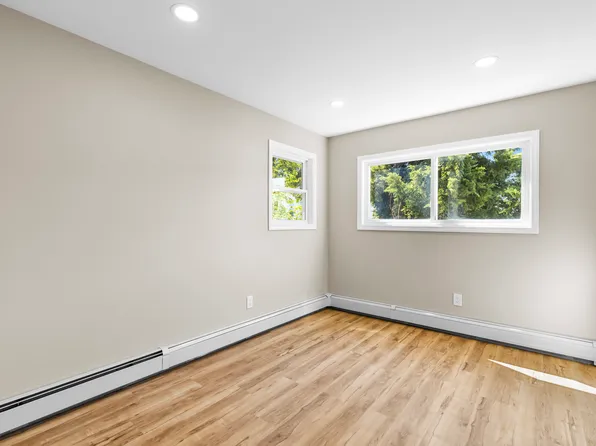 427 5th Street image 9 of 12