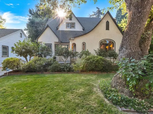 441 34th St, Sacramento, CA 95816