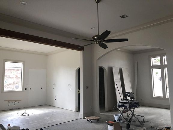 4th image of 313 Glasgow Dr