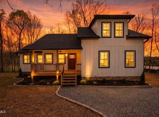 124 Hidden Valley Rd, Kingsport, TN 37663