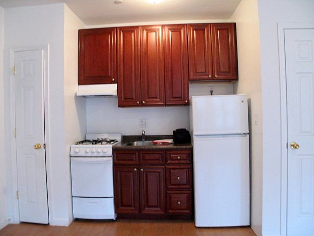 1st image of 25-36 38th St #1R