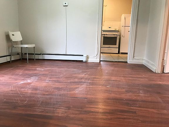 5th image of 532 Glenwood Ave APT 3