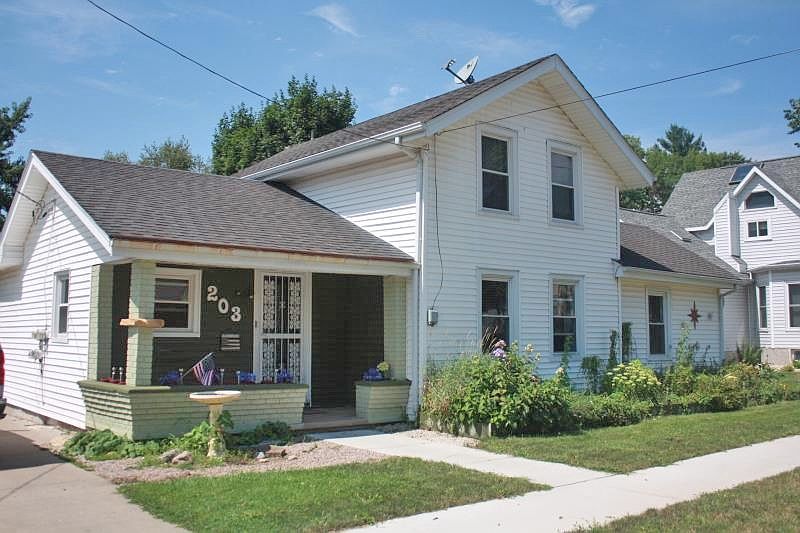 1st image of 203 N Main St