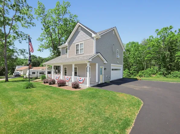 8 Union St, North Brookfield, MA 01535
