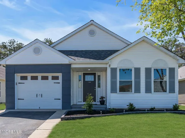 80 Canterbury Lane, Toms River, NJ 08757