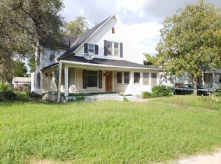1301 E Lincoln Ave, Wellington, KS 67152