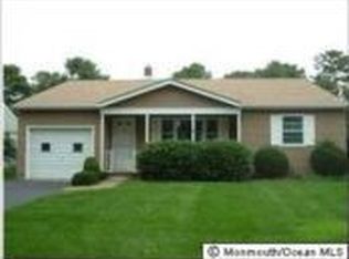 32 Millbrook Dr, Toms River, NJ 08757