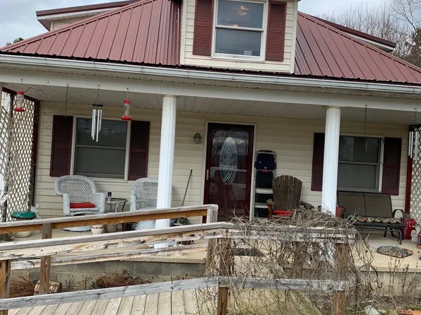 49 Viquesney Ave, Elkins, WV 26241