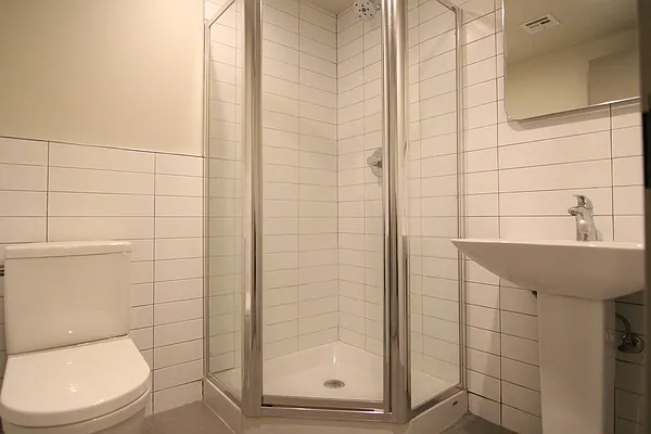 Rented by Nooklyn NYC LLC | media 28