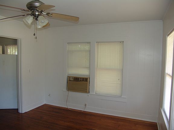 3rd image of 1534 Orange St