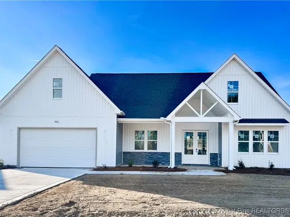 9826 Rockfish Rd, Raeford, NC 28376